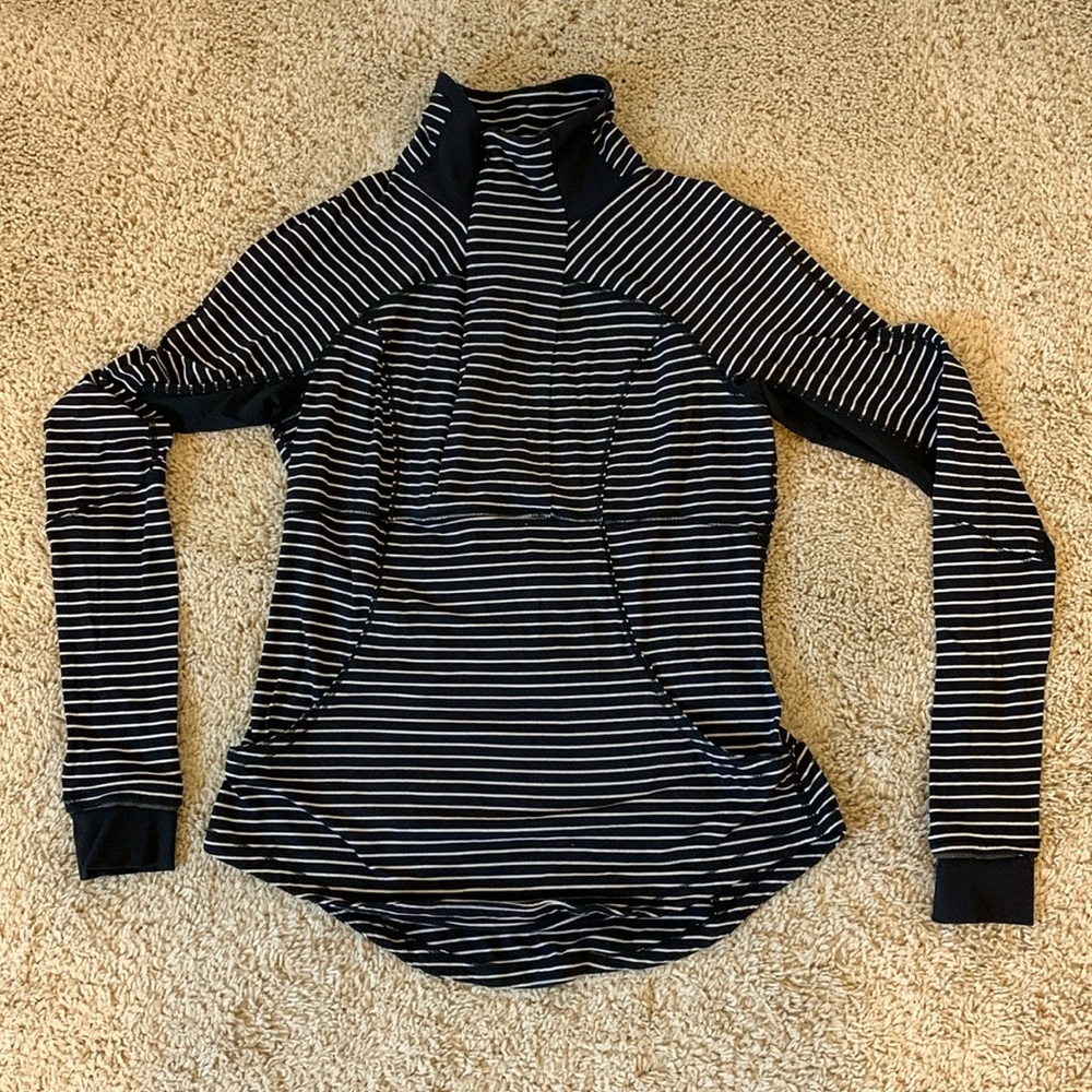 Lululemon Base Runner Half Zip size 10